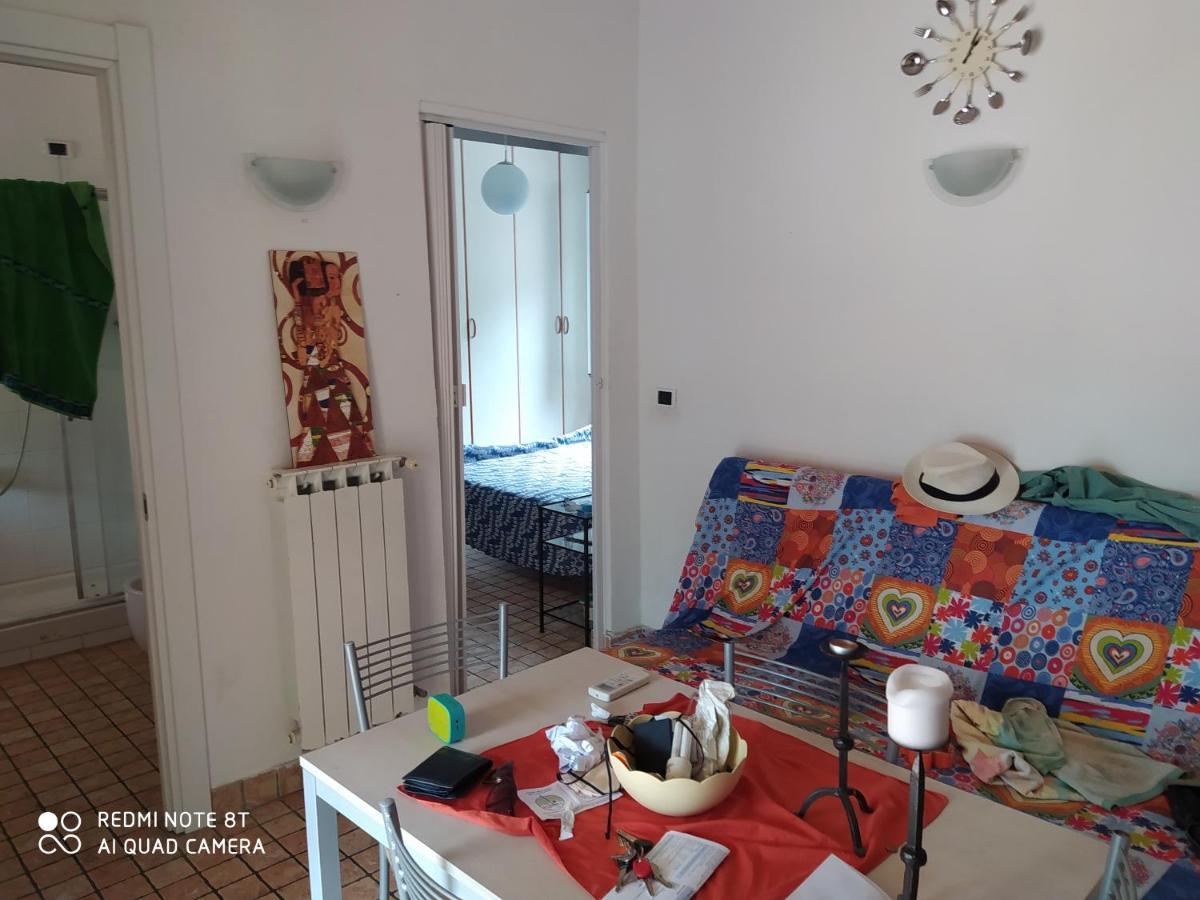 Casa Vacanza Oasi Tranquilla La Spezia Exterior foto